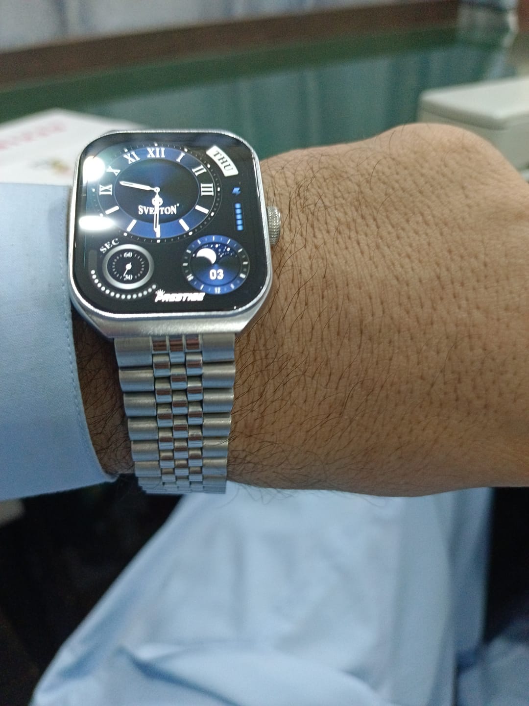 Customer photo review of Prestige Chain Smartwatch + Silicon Strap