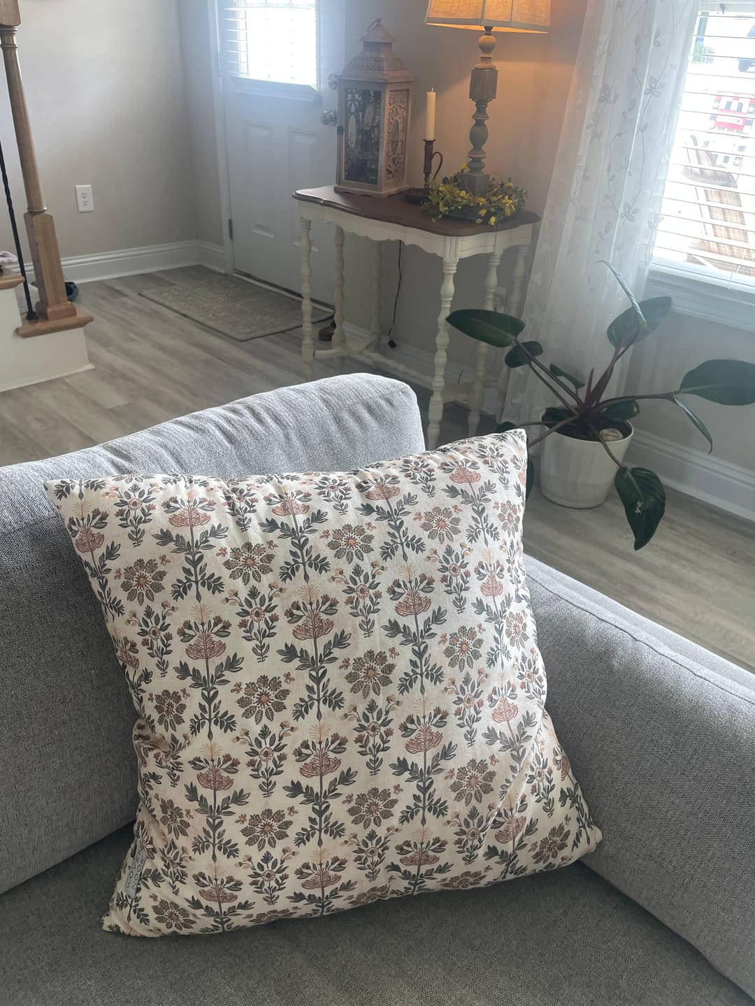 Customer photo review of Fannie - 18" | 22"