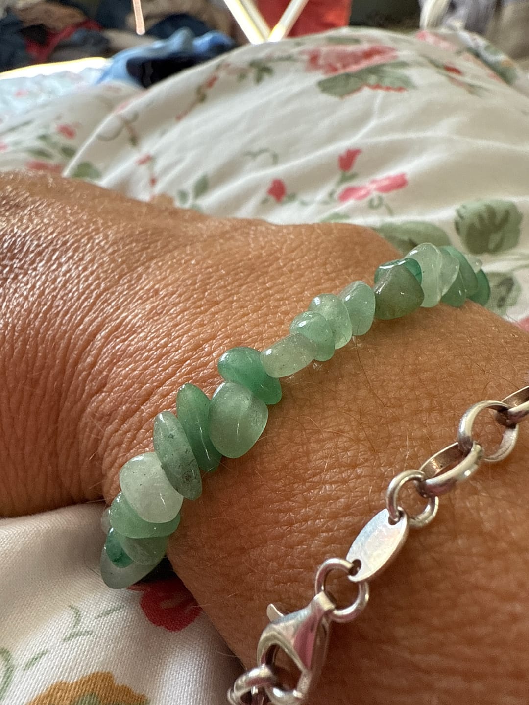 Customer photo review of Green aventurine - Crystal chip bracelet