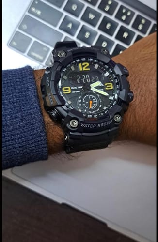 Customer photo review of D-SHOCK Die Stabilste Smartwatch"