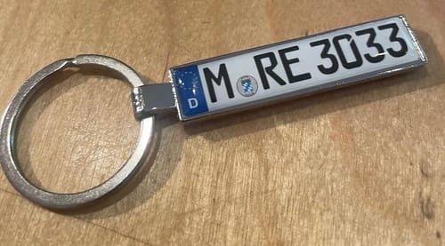 Customer photo review of Kennzeichen Schlüsselanhänger Mini Nummernschild Metall