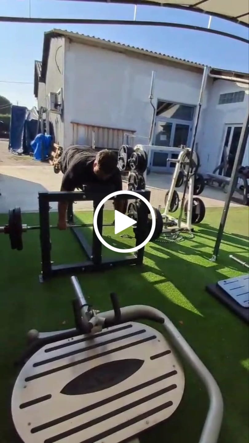 Customer video review of Riot Seal Row Bench