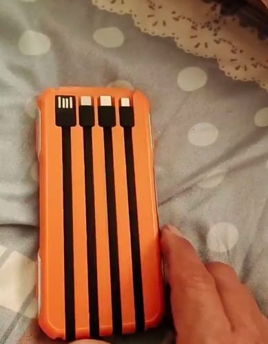 Customer photo review of Solar Ladegerät 200000mAh – Integrierte Kabel & LED-Anzeige