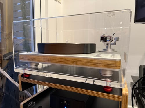 Customer photo review of STASIS Acrylic Isolation Platform for Turntables