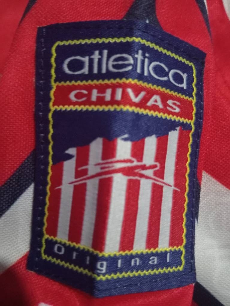 Customer photo review of Jersey Chivas 1998-1999 Local