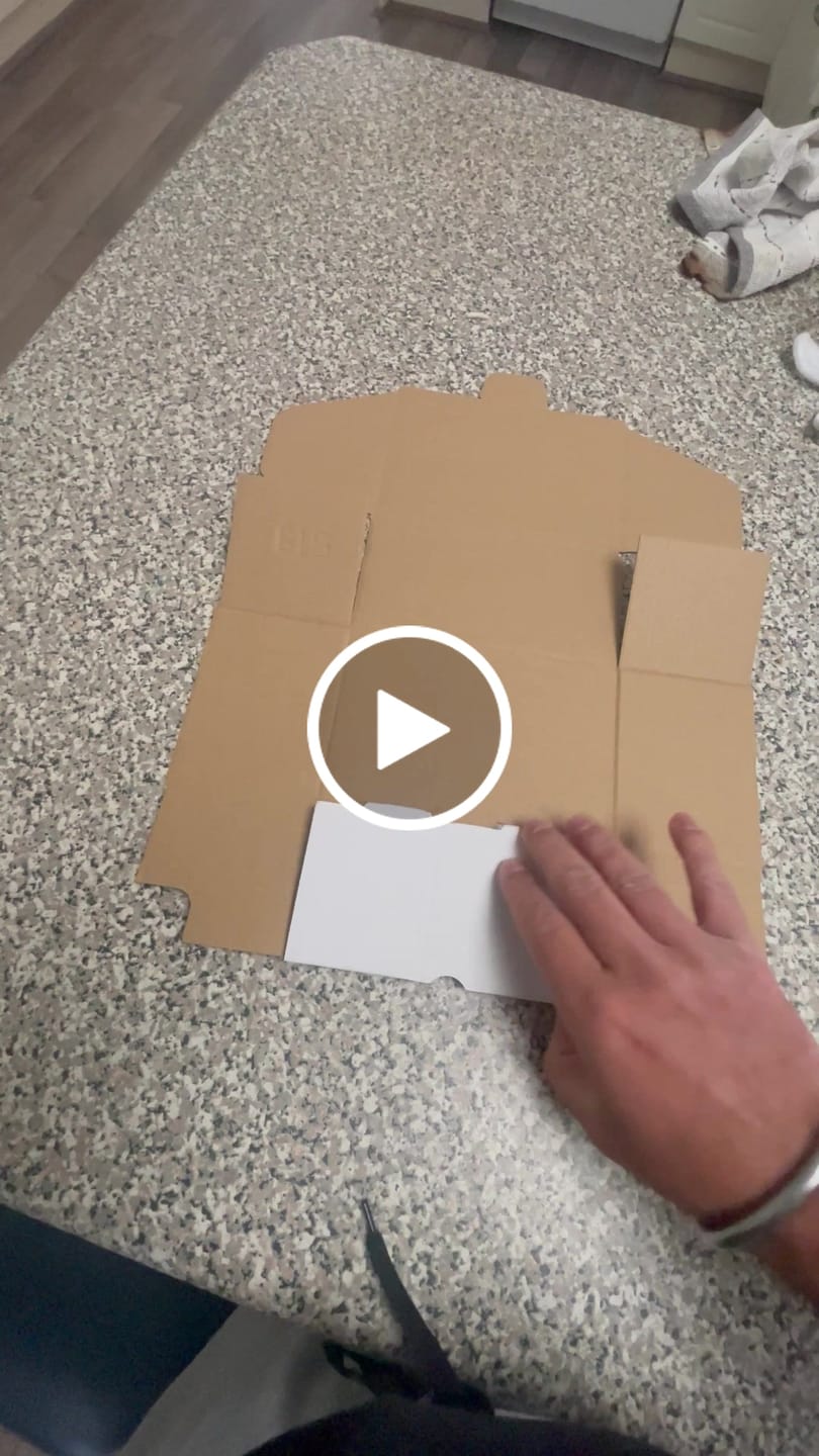 Customer video review of 150 x 100 x 75mm Die Cut White Mailing Box B18