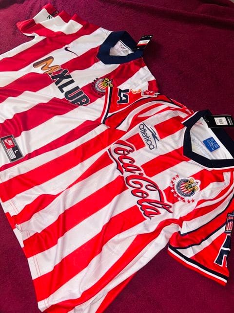 Customer photo review of Jersey Chivas 1998-1999 Local