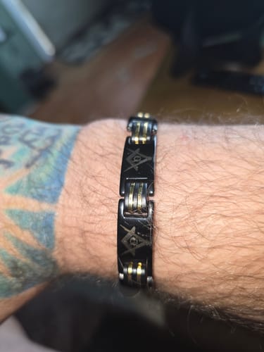 Customer photo review of Mens Masonic Bracelet