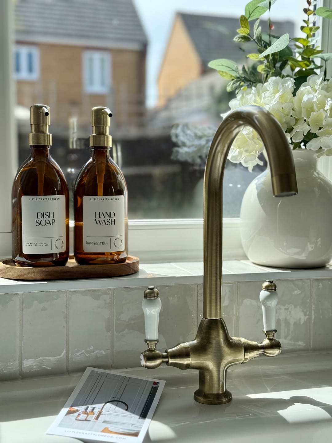 Customer photo review of Set of 2 Amber Glass Bottle 500 ML with Stainless Steel Pump & Small Tray