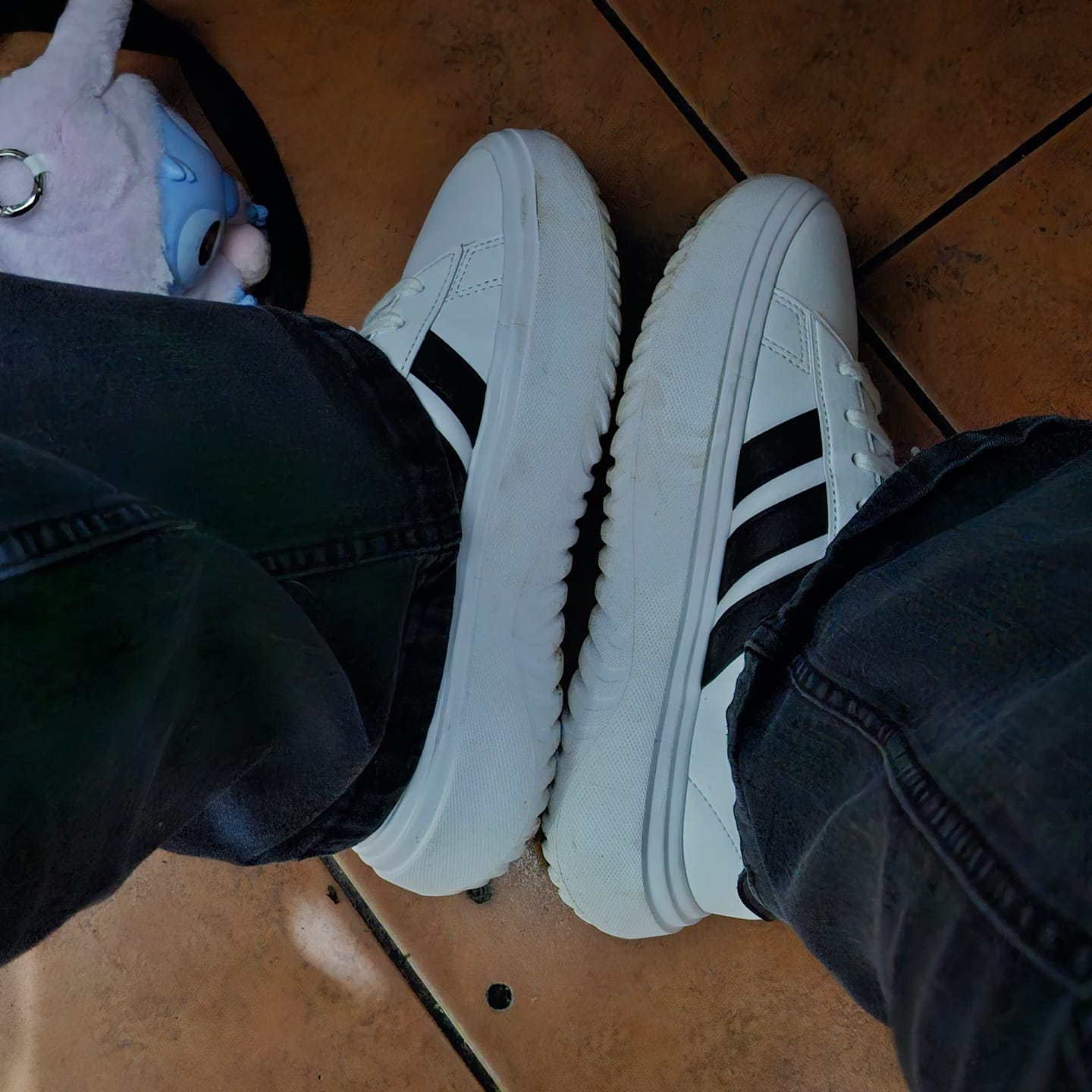 Customer photo review of Zapatilla Adidas Grand Court Plataforma Cuero Mujer Blanco