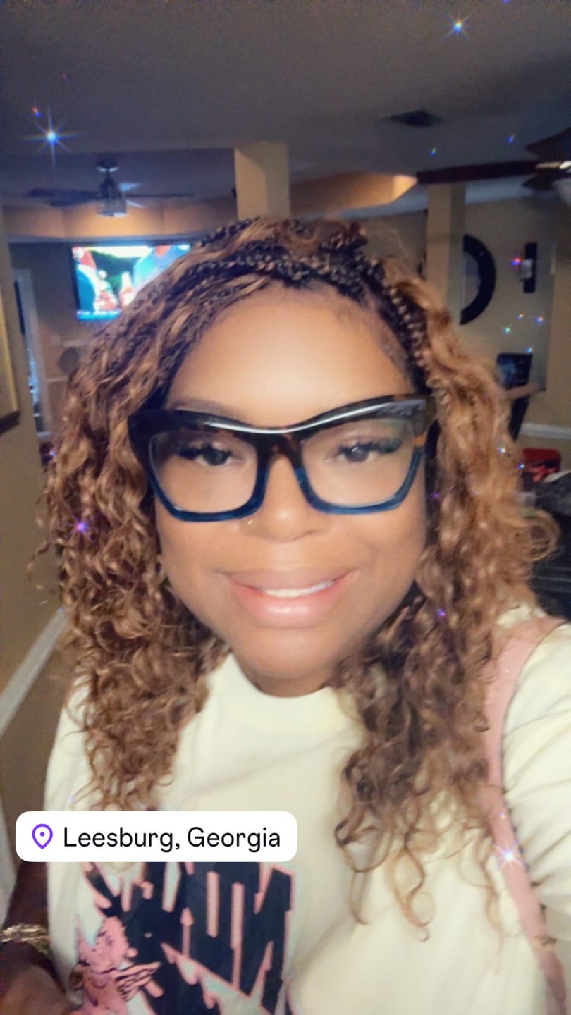 Customer photo review of Kiki - 16" Pre Bleached Swiss HD Lace Human Hair Curls Full Lace Knotless Boho Box Braided Wig