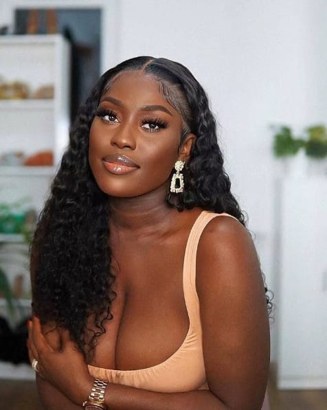 Customer photo review of MORE FACE Deep Wave Curly Human Hair Wigs 13x4 13x6 Transparent Lace Front Human Hair Wigs