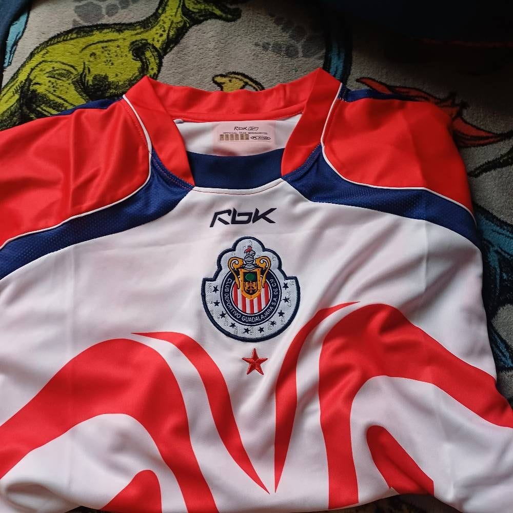 Customer photo review of Jersey Chivas 2006-2007 Local
