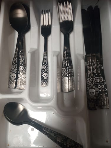 Customer photo review of Just Love Skulls Black Silverware Set