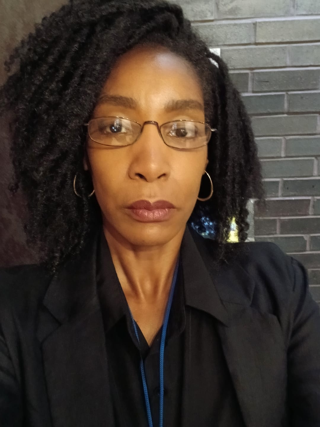 Customer photo review of Bobbi Boss 4.5" Lace Deep Part Wig - MLP22 FREEFORM LOCS