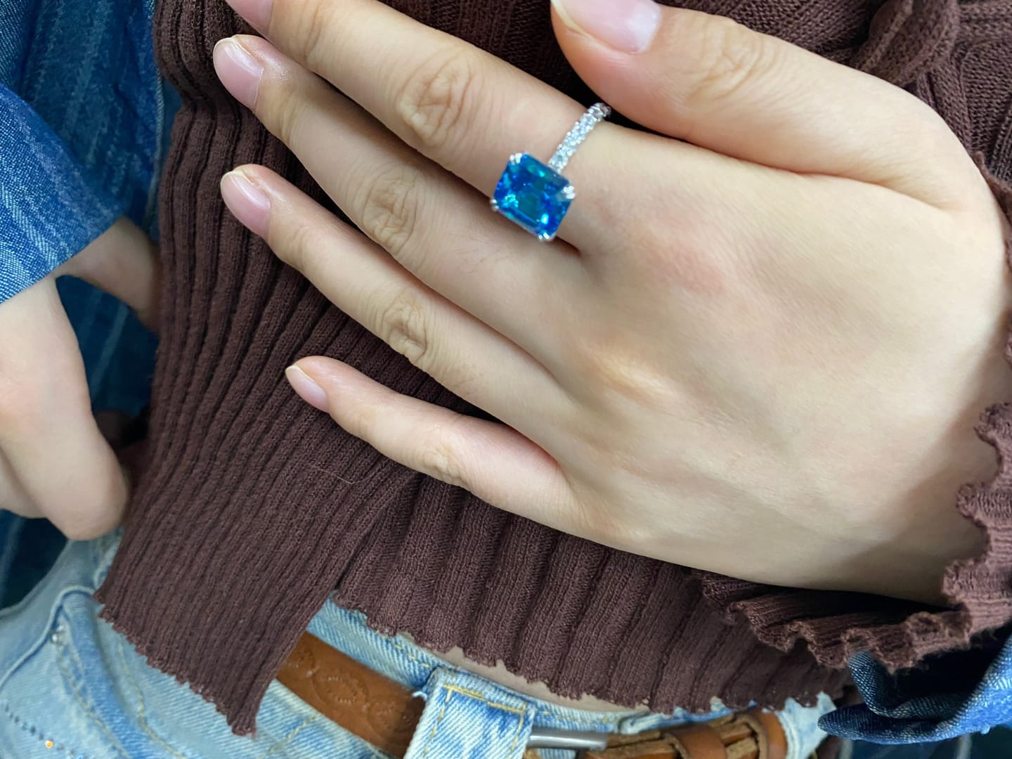 Customer photo review of S925 Honorable 4.5Ct Asscher Cut Engagement Ring Stackable Travel Ring For Women