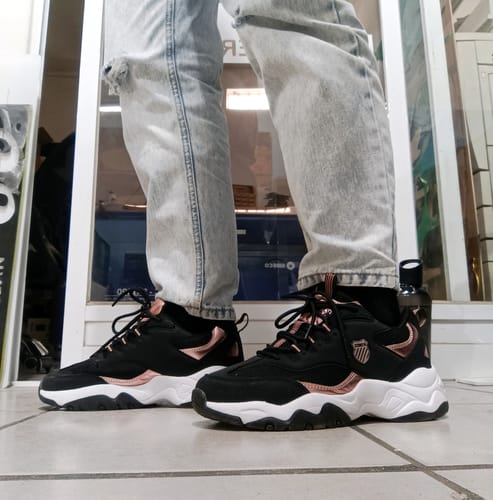 Customer photo review of Tenis Maia V Women