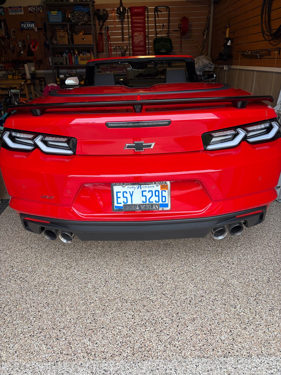 Customer photo review of 2019-2025 CHEVY CAMARO UMBRA LED TAILLIGHTS GLOSS BLACK/SMOKE LENS