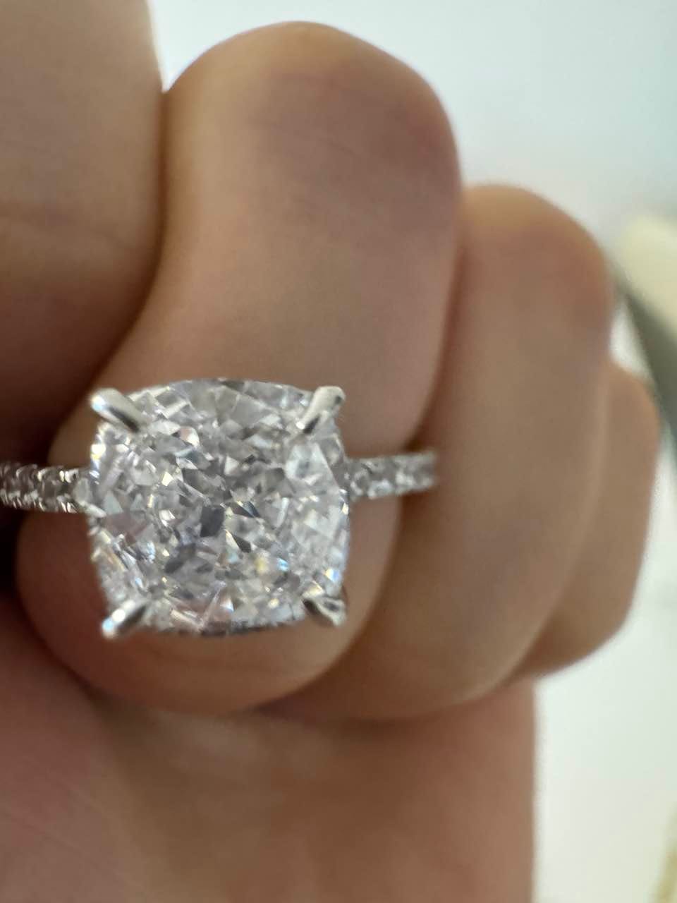 Customer photo review of Louily 2~2.5 Carat Cushion Cut White Sapphire Women's Engagement Ring