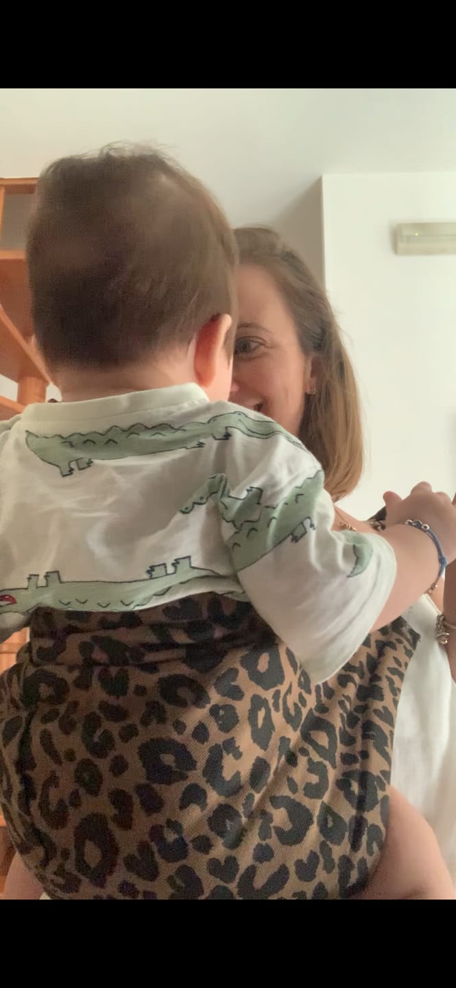 Customer photo review of Porte-bébé MomSwing - Léopard Chic