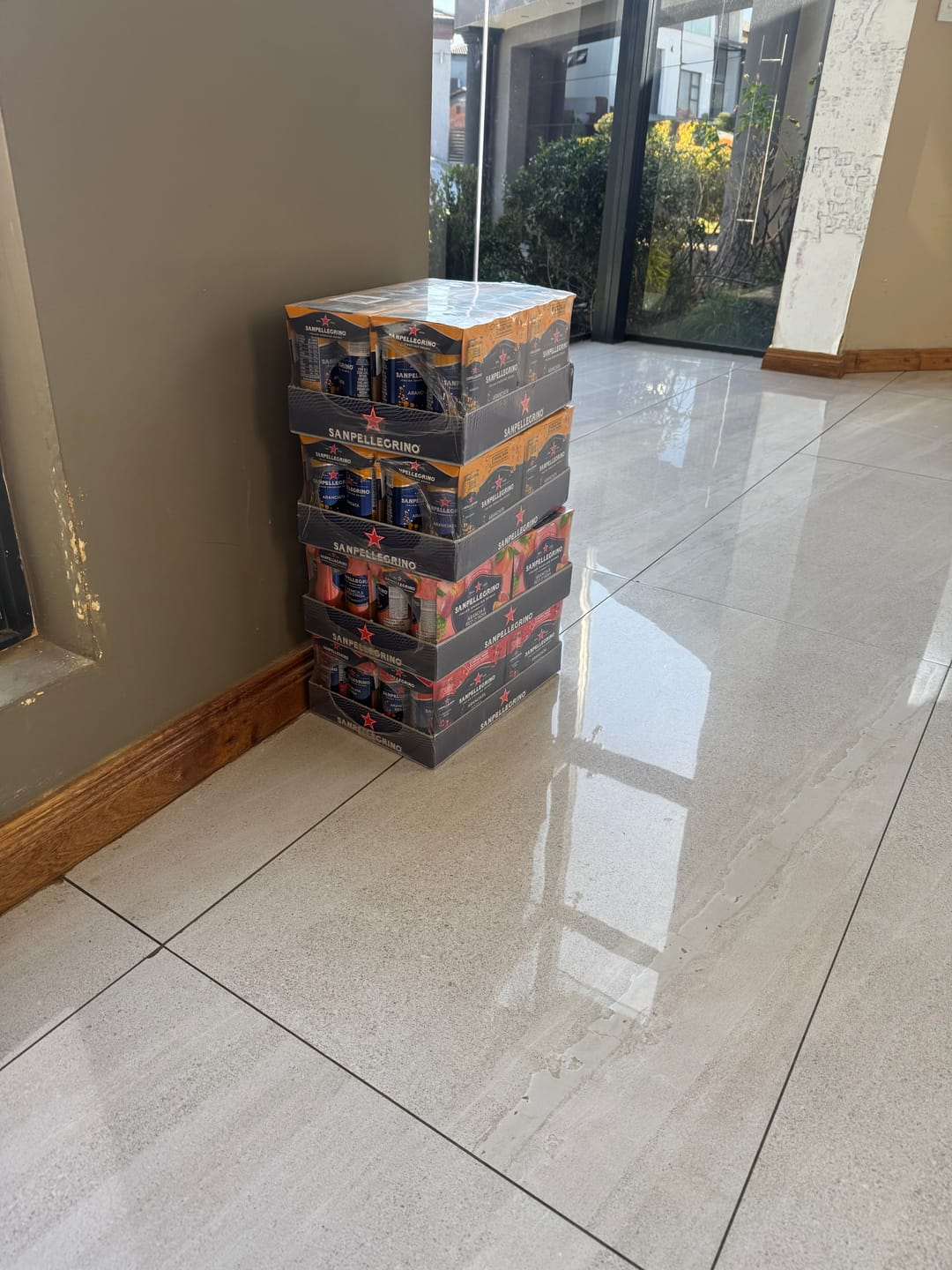 Customer photo review of Sanpellegrino | Prickly Pear and Orange 330ML
