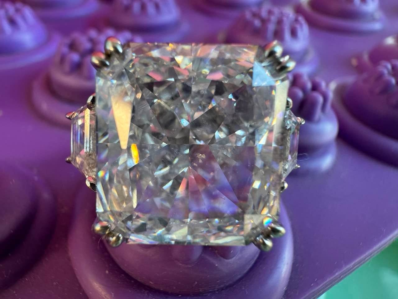 Customer photo review of S925 6.5/12.0 Ct Radiant Cut Crushed Ice Simulated Diamond Three-Stone Engagement Travel Ring