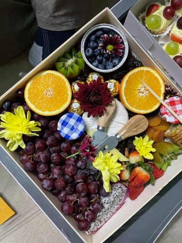 Customer photo review of Abu Bakar Gold Cheese Fruit Grazing Platter [Malaysia]