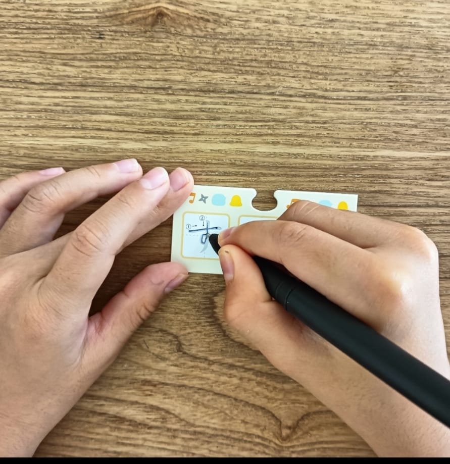 Customer photo review of 文字が消える!? まほうのドリル「お名前とっくん！」