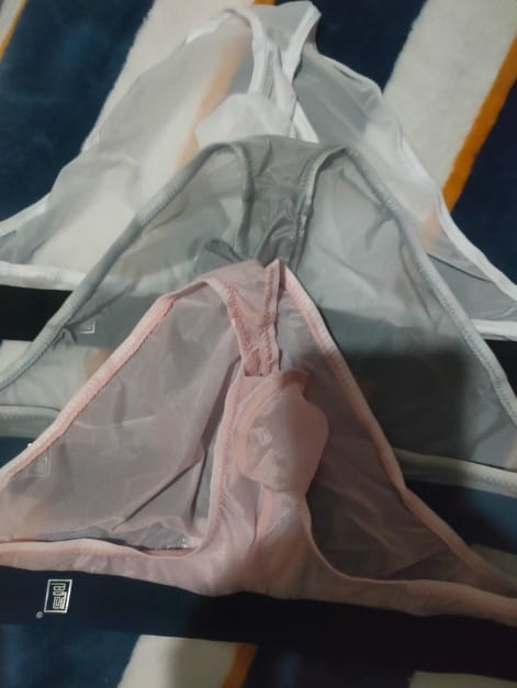 Customer photo review of Men's Ultra Thin Ice Silk See-through Briefs
