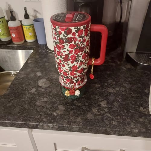 Customer photo review of WAFFLE Hammertone Logo Tumbler Boot -fits 20-40oz NEW!