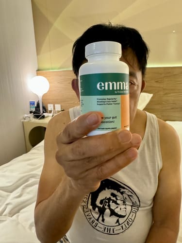 Customer photo review of Emma