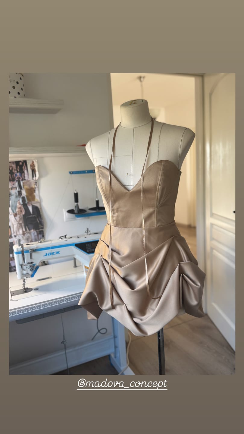 Customer photo review of Tafta Elastica Premium Nude Inchis