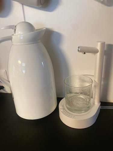 Customer photo review of Dispensador de Agua Inteligente para mesa