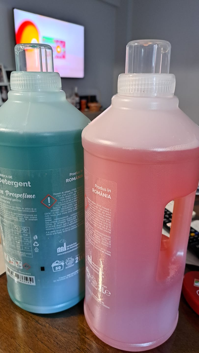 Customer photo review of Pachetul cu 1x Detergent Marea Prospetime 2L + 1x Puterea Florilor 2L