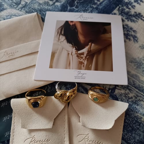 Customer photo review of Anello "Bagliore Sfuggente"