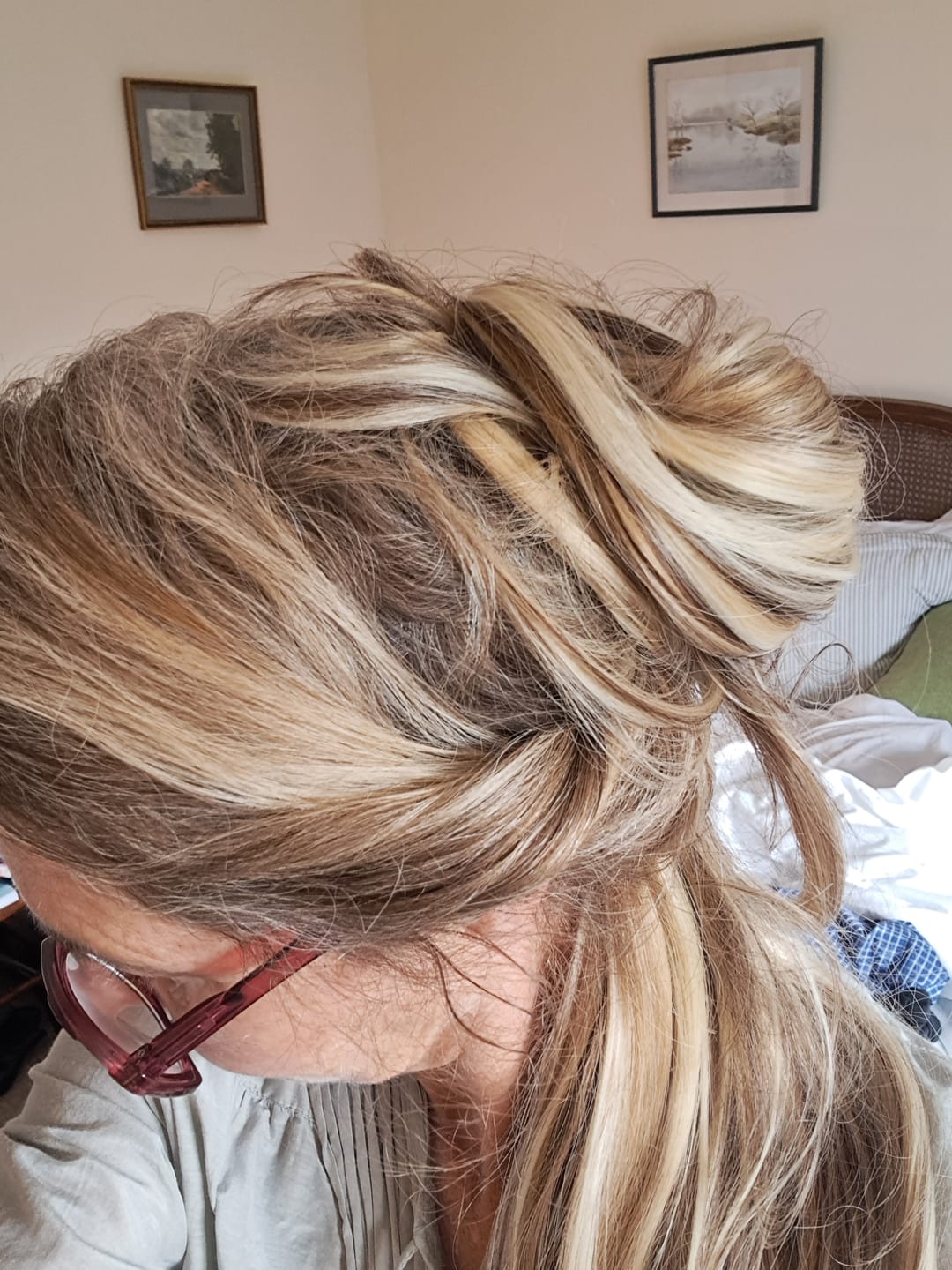 Customer photo review of Stranded Bounce Wrap Ponytail - Colour #6/16/613 Safari Sunset