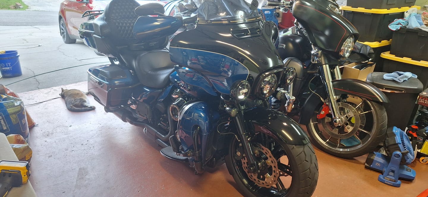 Customer photo review of ADJUSTABLE FAIRING AIR DEFLECTORS FOR 2014-2024 HARLEY BATWING