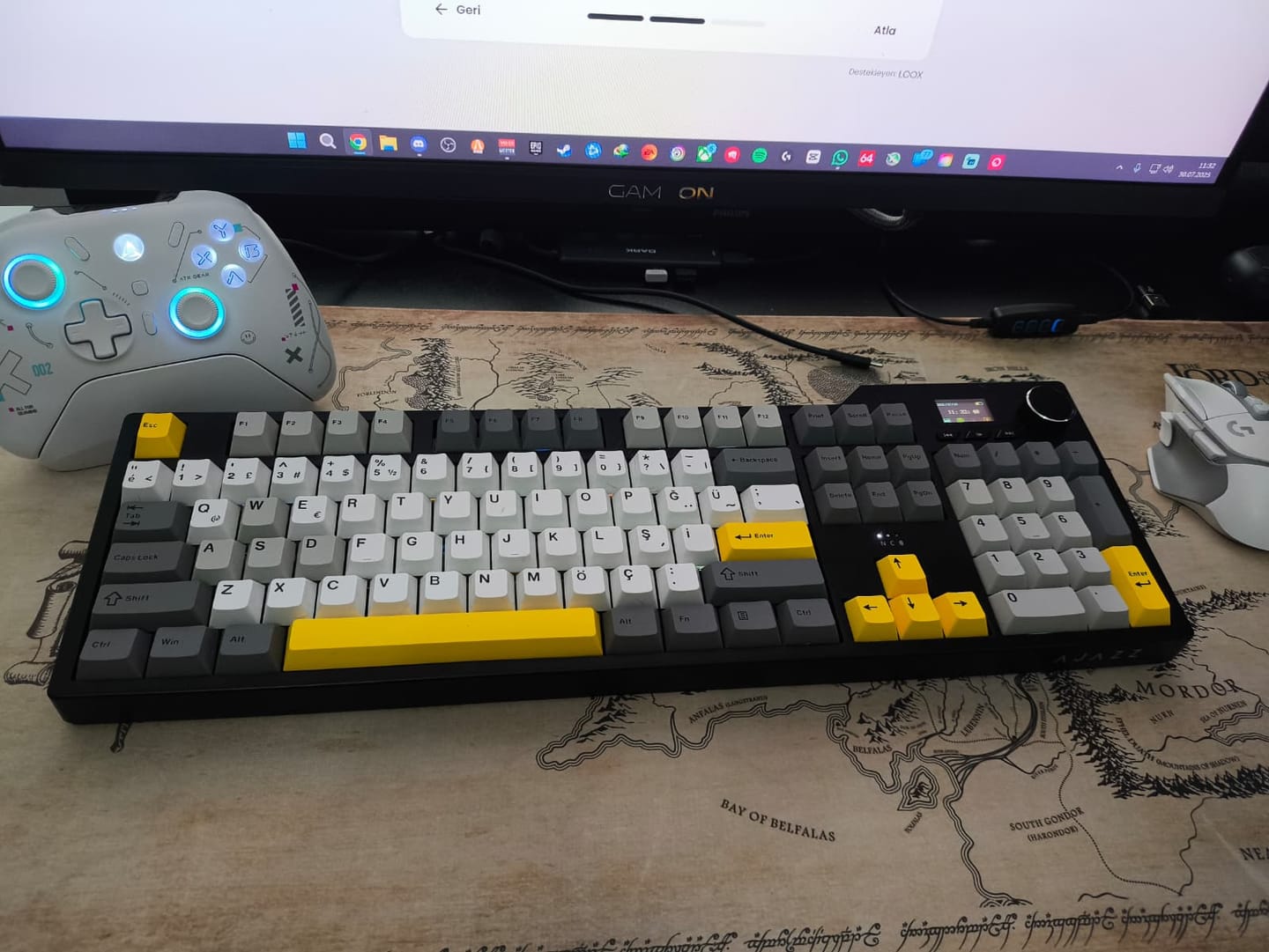 Customer photo review of Wraith Çift Enjeksiyonlu PBT Türkçe Tuş Takımı