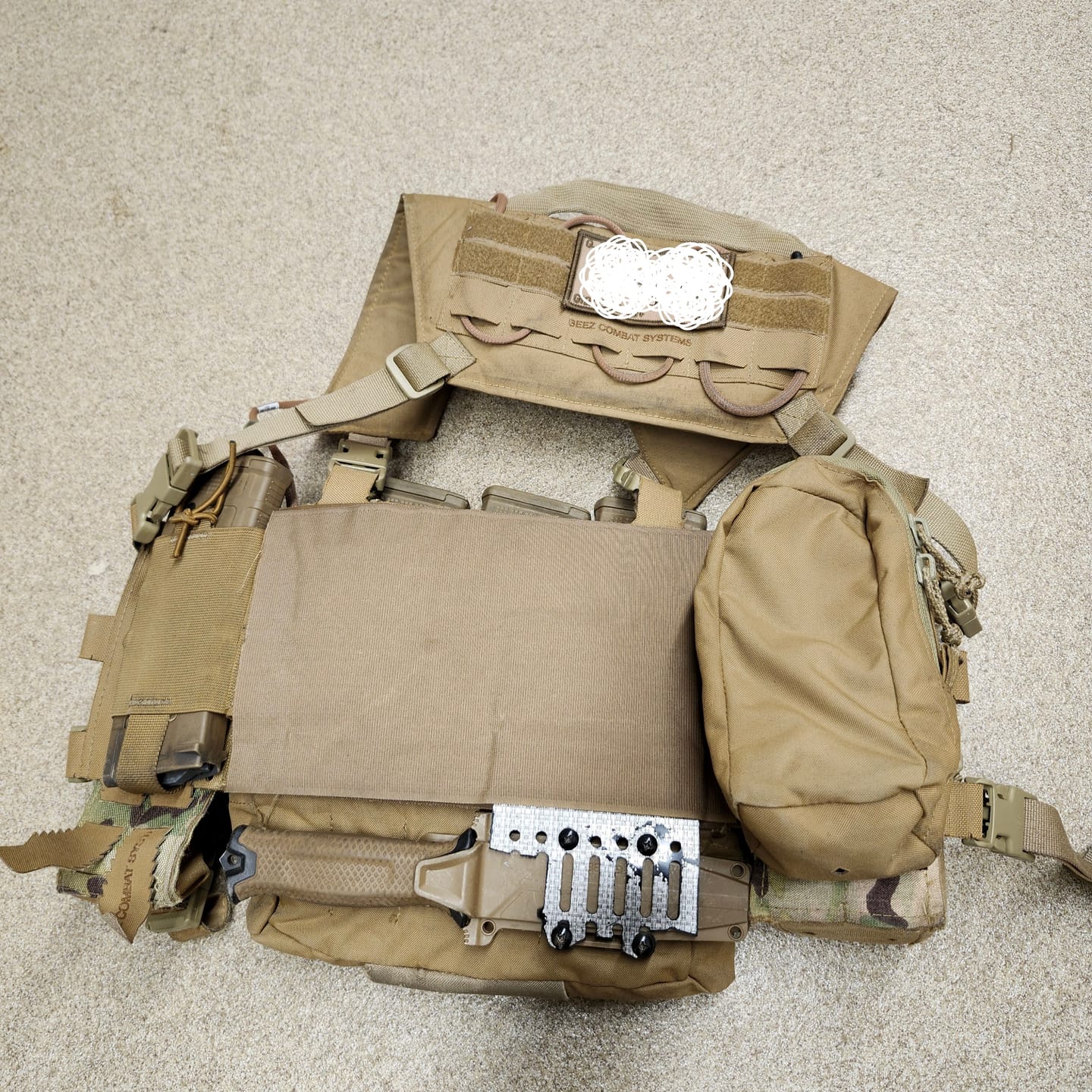 Customer photo review of Universal Mag Pouch