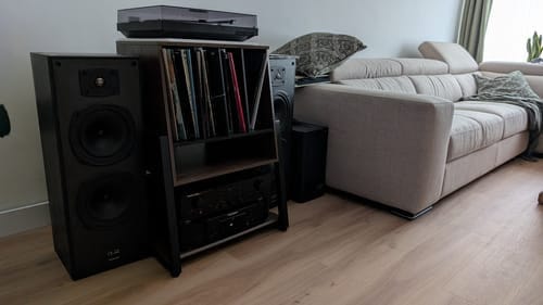 Customer photo review of Eiffel RS05 Record Player Stand