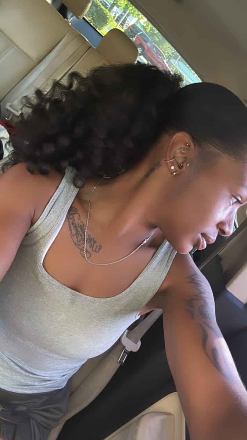 Customer photo review of Freetress Equal Drawstring Ponytail NATURAL GIRL (MED ROD)