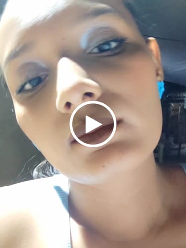 Customer video review of SOMBRAS CREMOSAS EN BARRA