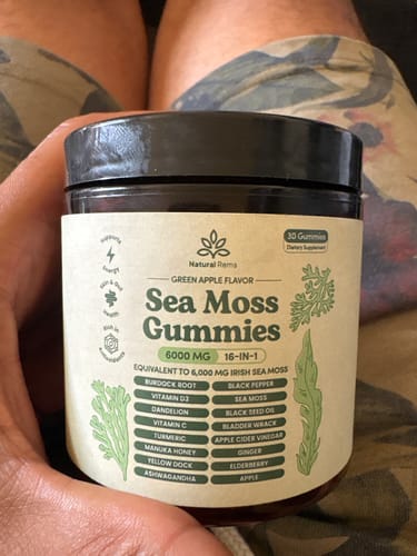 Customer photo review of Sea Moss 16-In-1 Gummies