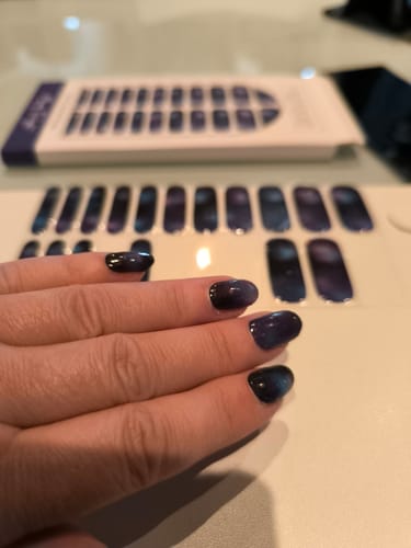 Violeta H. review of UV Gel: Rainbow Vision image 1 out of 1