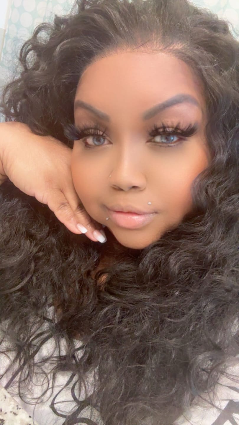 Customer photo review of Sensationnel What Lace Glueless 13x6 HD Lace Front Wig - ZION