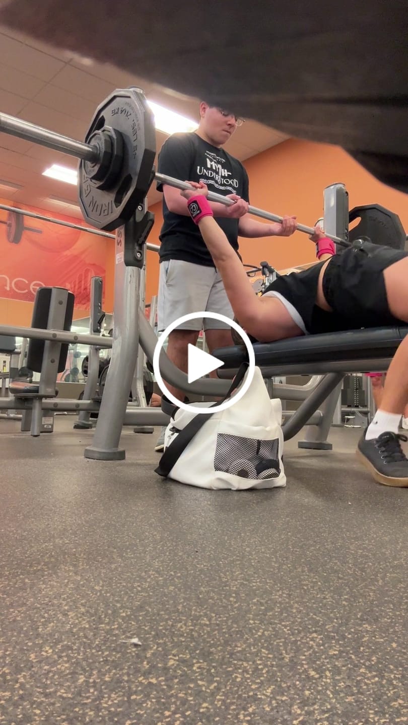 Customer video review of Stiff Wrist Wraps - Pink