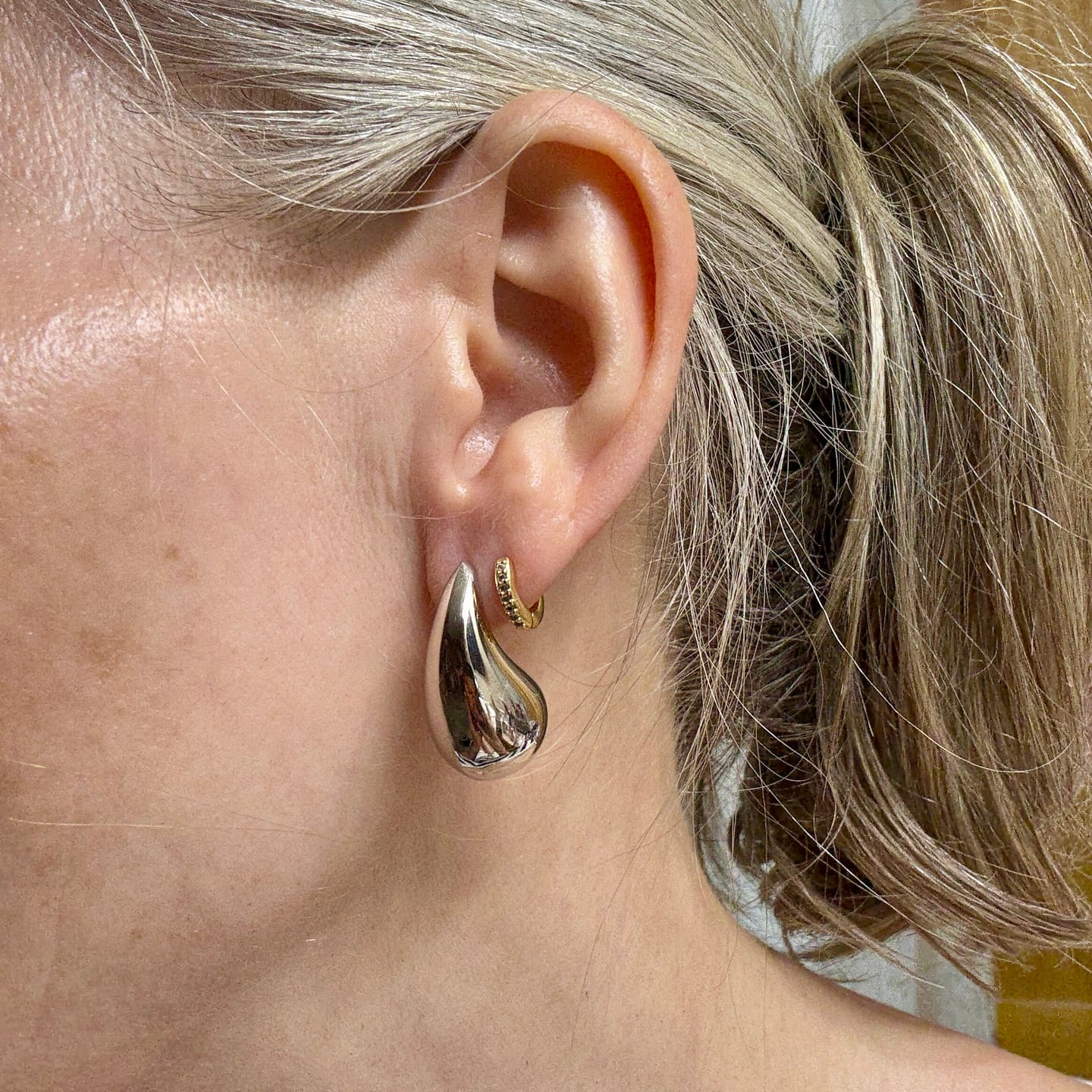 Customer photo review of Olive 18k White Gold Plated Teardrop Stud Earrings