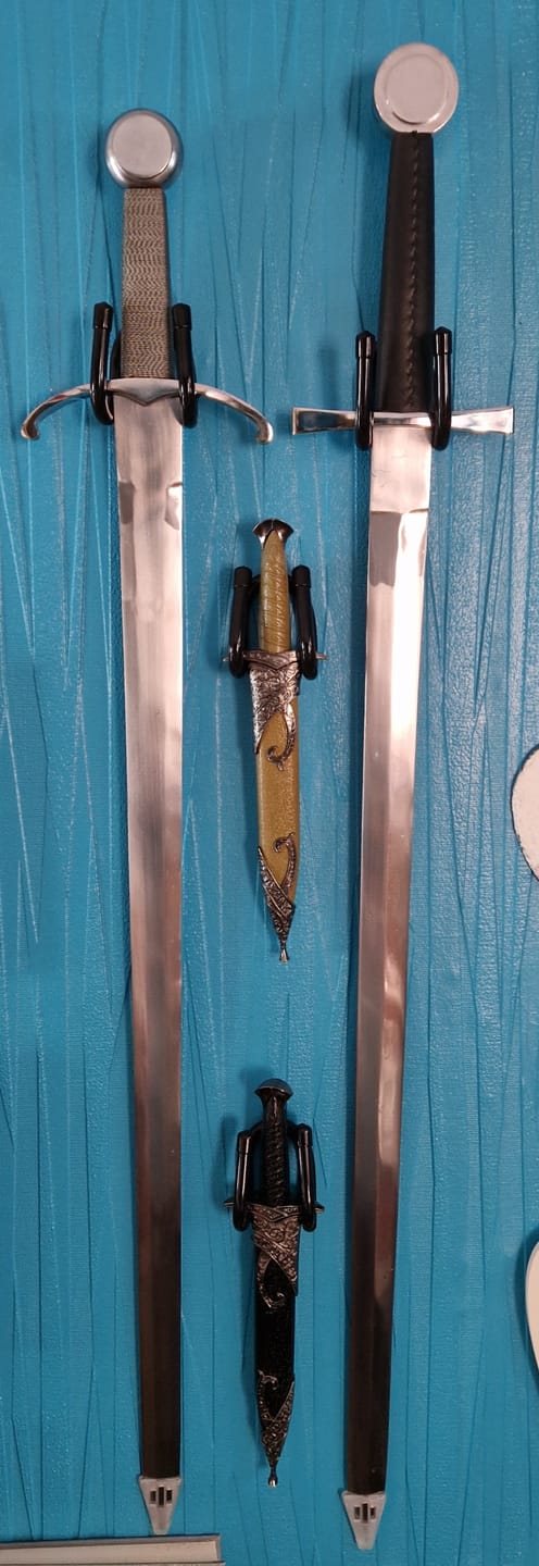 Customer photo review of Mini Sting | Lord of the Rings Dagger