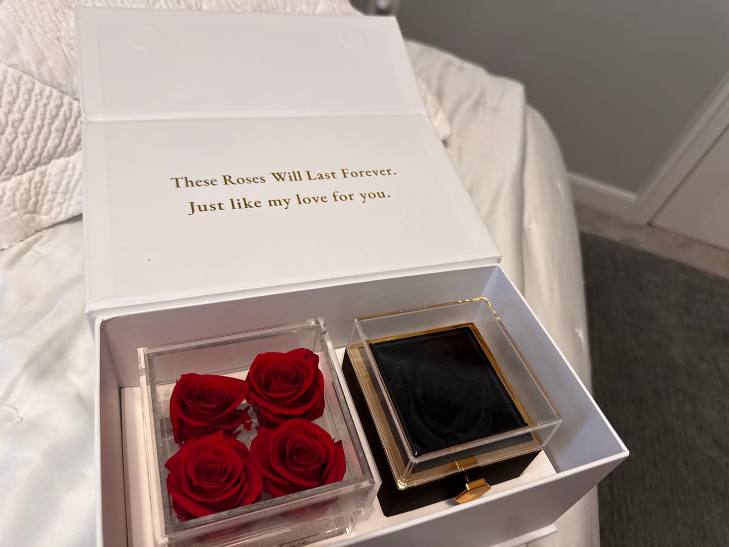 Customer photo review of Eternal Rose Box Gift Bundle Box