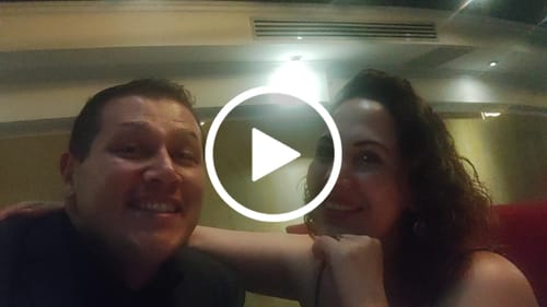 Customer video review of Cena Romántica